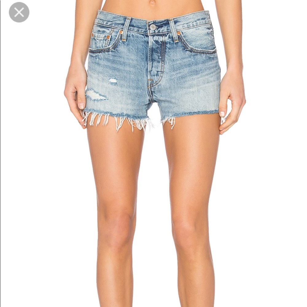 Levi’s 501 booty shorts!